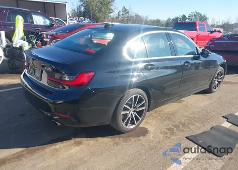 2021 BMW 330I xDrive z USA, uszkodzony, nr VIN 3MW5R7J06M8B71752